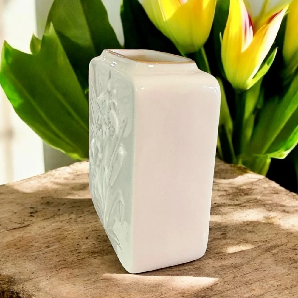 Lenox Vintage China Tiger Lily Square Vase With 24k Gold Trim
